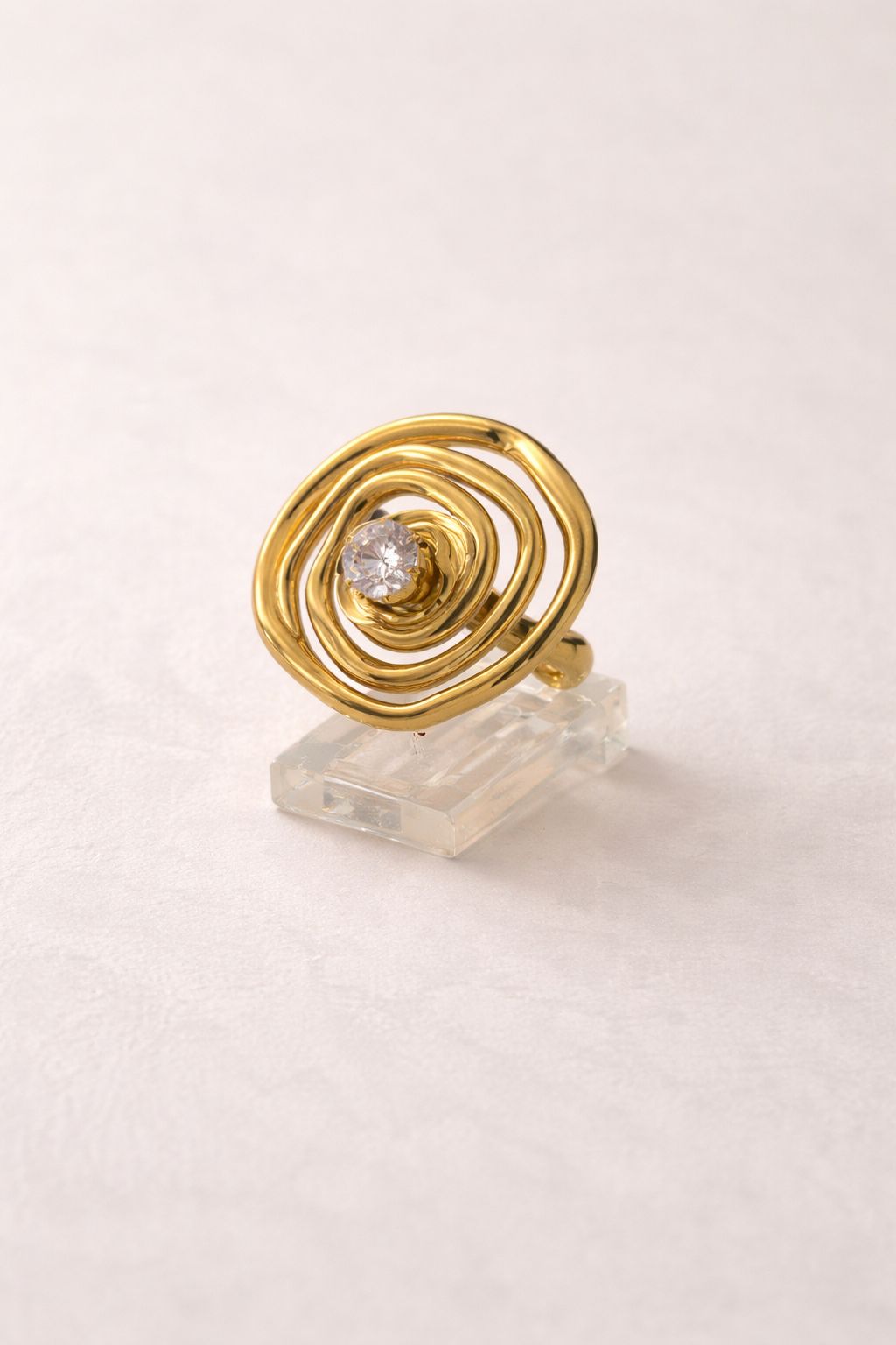 Anillo "Golden Orbit"